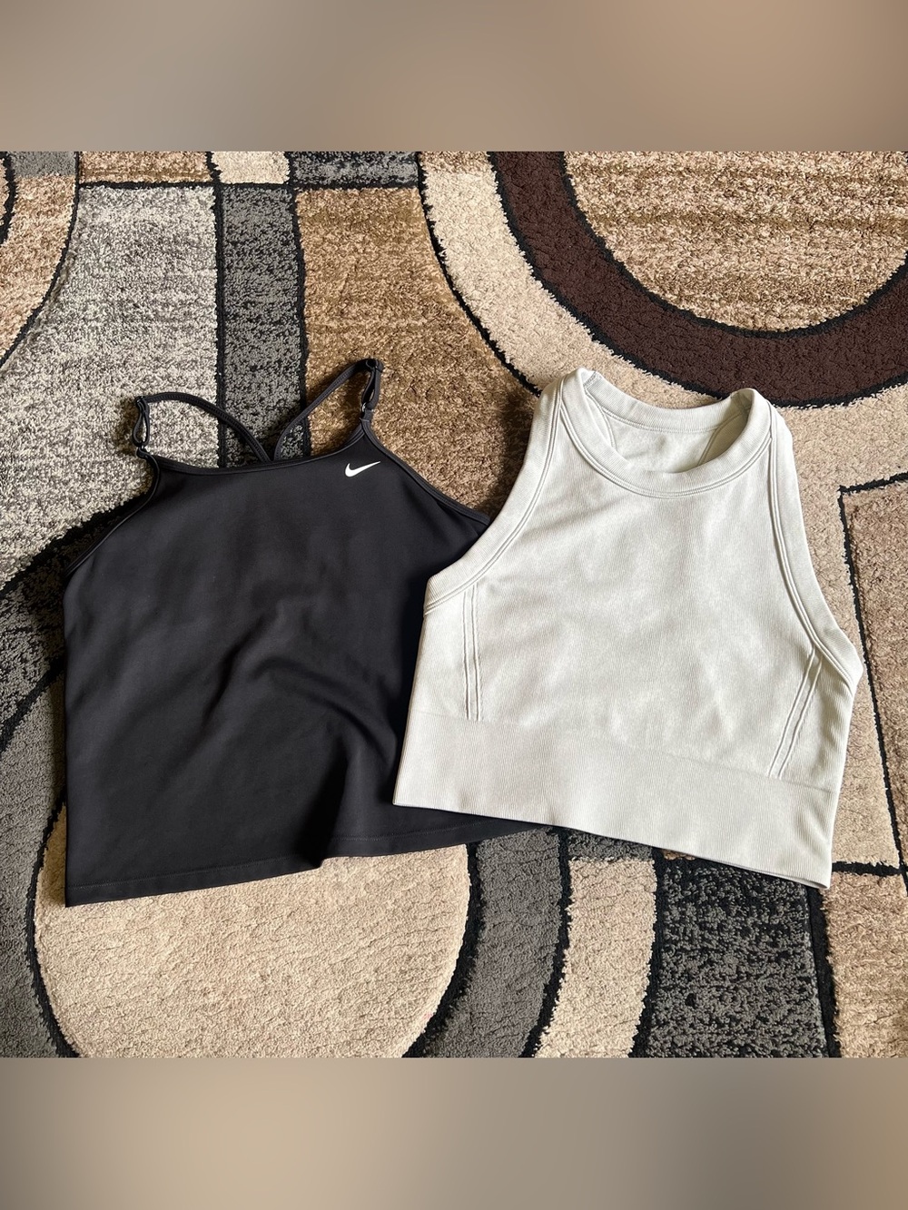 Women’s Nike and DSG tops Size Small Set of two pieces